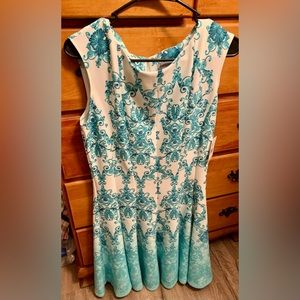 Danny Nicole brand Sleeveless Medallion Fit Flare Dress New with Tags, Size 10